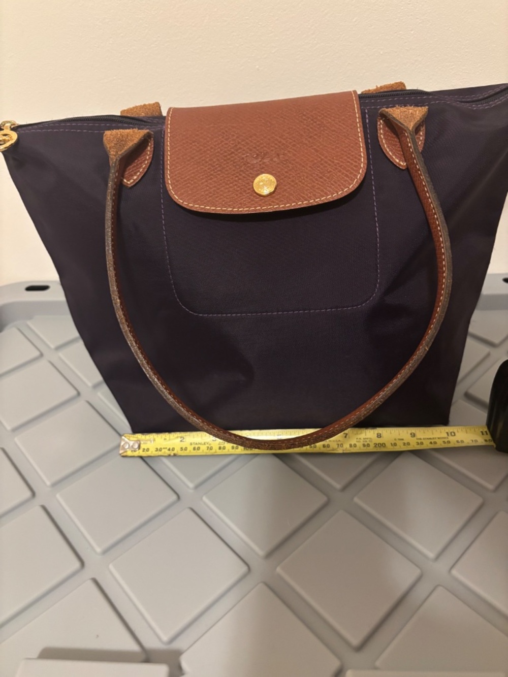 Plum Longchamp Le Pliage Nylon Tote – Medium - Picture 14 of 15